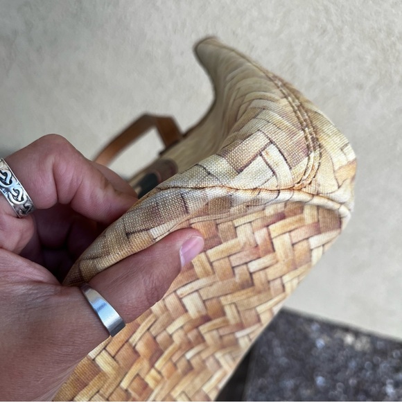 Vivienne Westwood 90’s Psuedo Print “Bunny” Woven Ratten Pattern Tote Bag - Picture 9 of 10